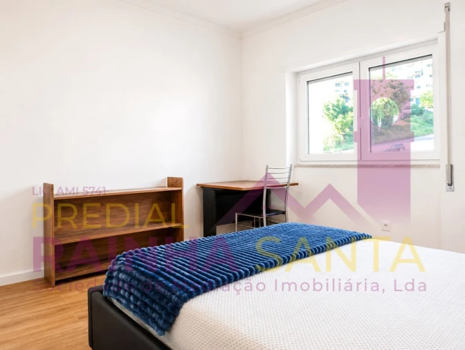 Apartamento T2 para Venda em Santo Antonio dos Olivais Foto 13