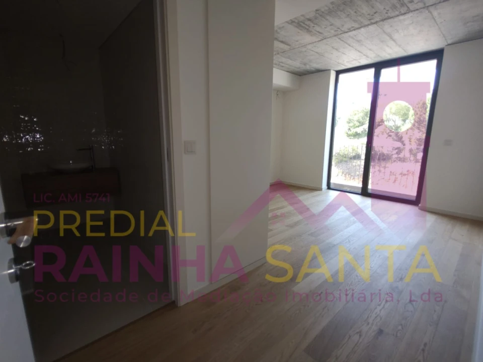 Apartamento T2 para Venda em Santa Clara e Castelo Viegas Foto 7