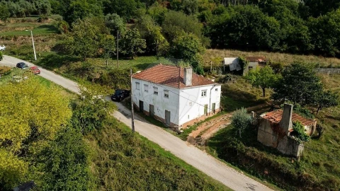 Moradia T3 para Venda em São Miguel, Santa Eufémia e Rabaçal
