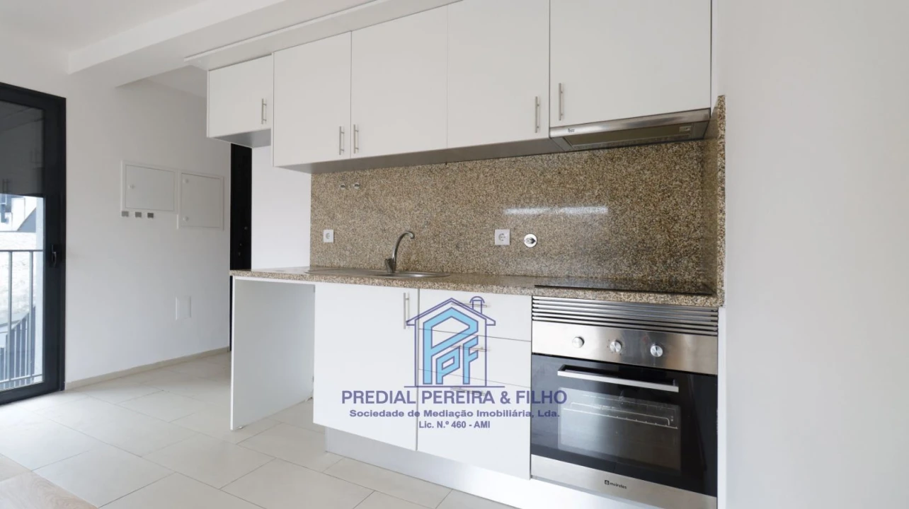 Apartamento T1 para Arrendamento em Rio Tinto Foto 8