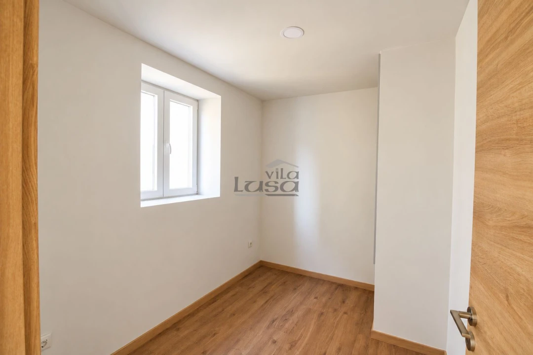 Apartamento T2 para Arrendamento em Santa Marinha e São Pedro da Afurada Foto 11