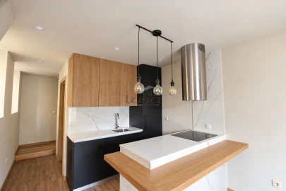 Apartamento T2 para Arrendamento em Santa Marinha e São Pedro da Afurada