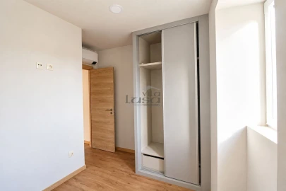 Apartamento T2 para Arrendamento em Santa Marinha e São Pedro da Afurada