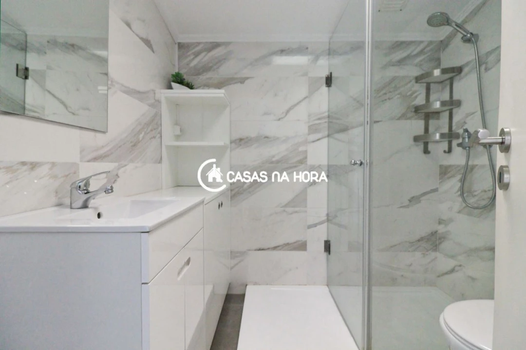 Apartamento T2 para Arrendamento em Matosinhos e Leça da Palmeira Foto 17
