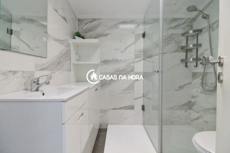 Apartamento T2 para Arrendamento em Matosinhos e Leça da Palmeira Foto 17