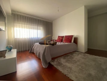 Apartamento T4 para Venda em Arroios