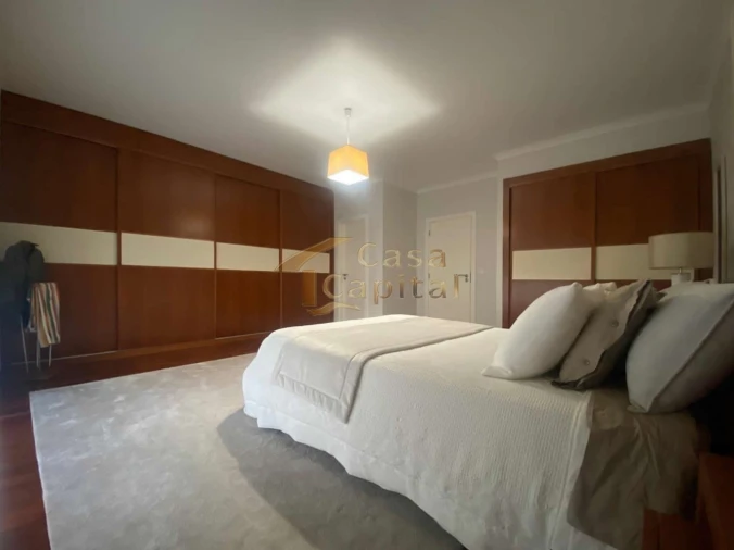 Apartamento T4 para Venda em Arroios Foto 37