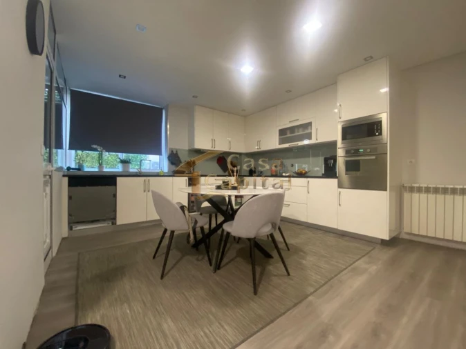 Apartamento T4 para Venda em Arroios Foto 40