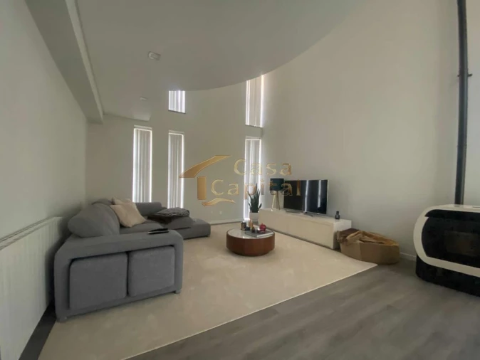 Apartamento T4 para Venda em Arroios Foto 6