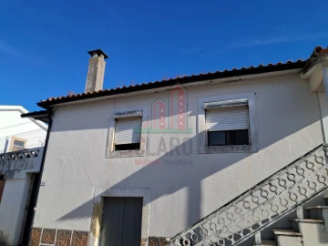 Moradia T2 para Arrendamento em Assafarge e Antanhol