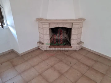Moradia T2 para Arrendamento em Assafarge e Antanhol