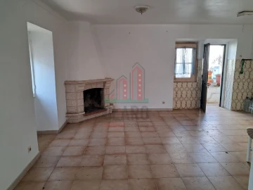 Moradia T2 para Arrendamento em Assafarge e Antanhol