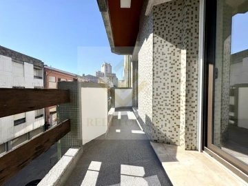 Apartamento T2 para Venda em São João da Madeira