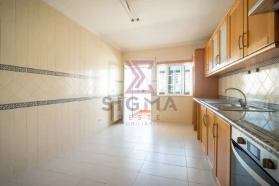 Apartamento T3 para Venda em Caldas da Rainha - Santo Onofre e Serra do Bouro