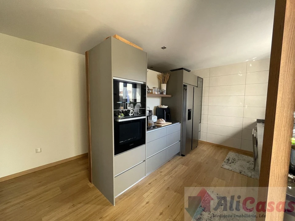 Moradia T3 para Venda em Rio Meão Foto 4