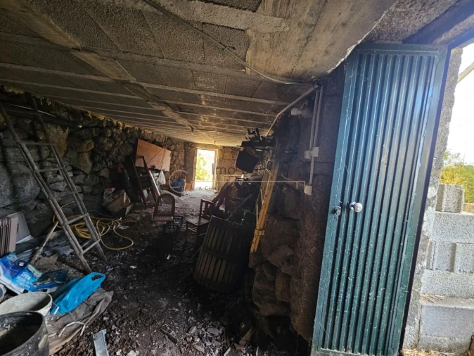 Moradia T3 para Venda em Cepões, Meijinhos e Melcões Foto 28