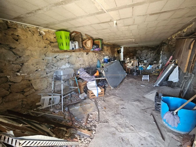 Moradia T3 para Venda em Cepões, Meijinhos e Melcões Foto 27