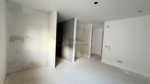 Moradia T5 para Venda em Azeitão (São Lourenço e São Simão)