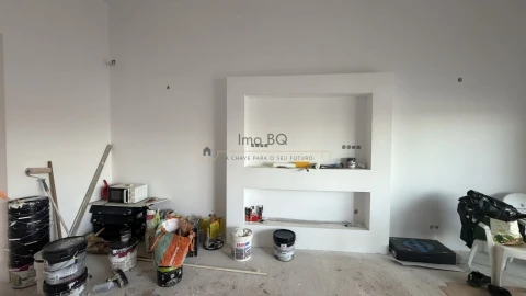 Moradia T5 para Venda em Azeitão (São Lourenço e São Simão)
