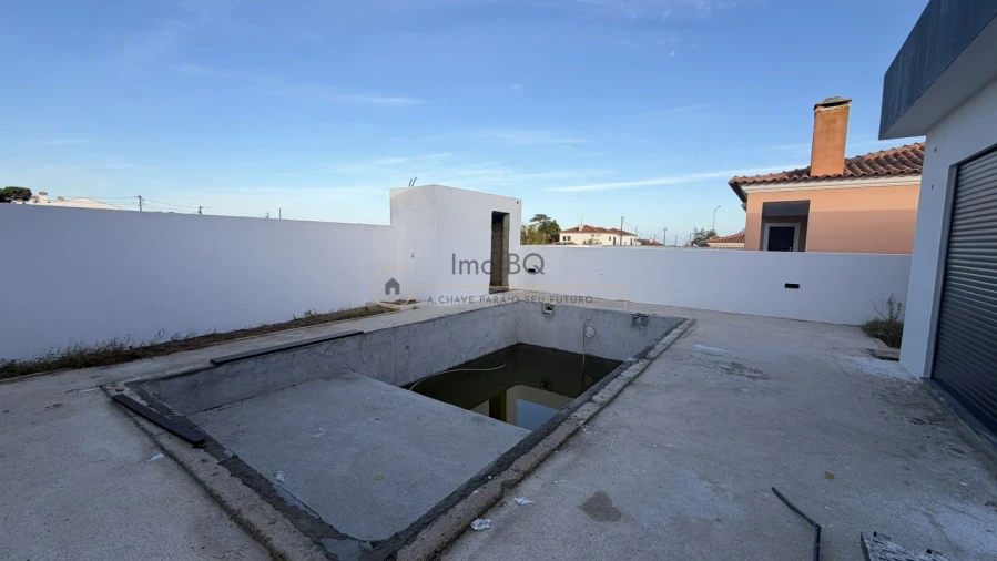 Moradia T5 para Venda em Azeitão (São Lourenço e São Simão) Foto 30