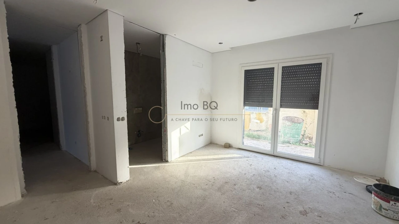 Moradia T5 para Venda em Azeitão (São Lourenço e São Simão) Foto 37