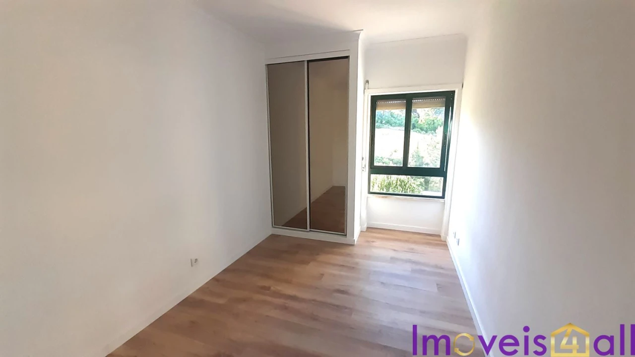 Apartamento T3 para Venda em Laranjeiro e Feijó Foto 18