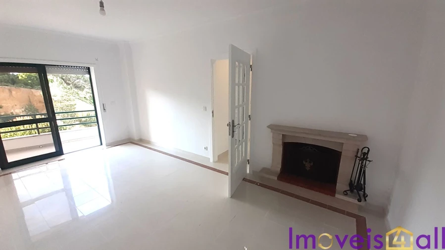 Apartamento T3 para Venda em Laranjeiro e Feijó Foto 8