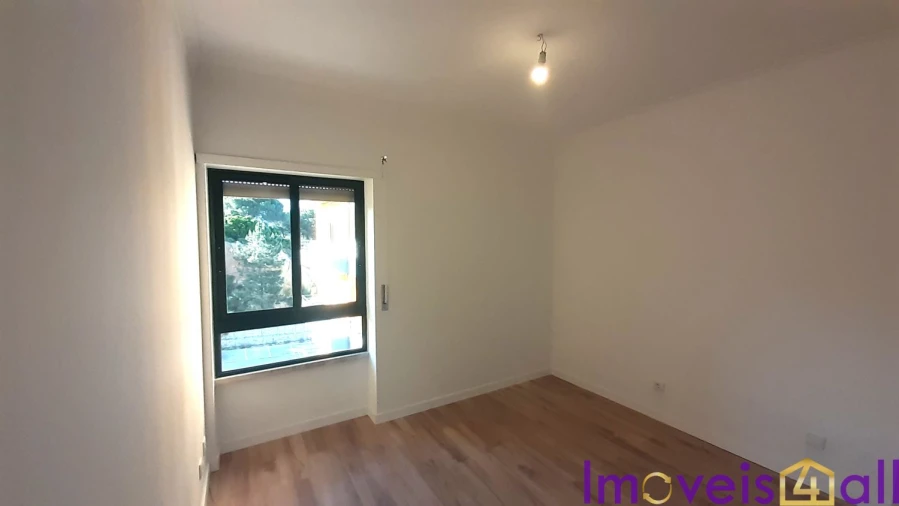 Apartamento T3 para Venda em Laranjeiro e Feijó Foto 22