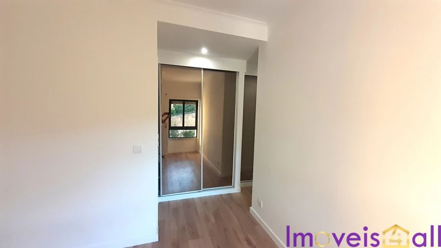 Apartamento T3 para Venda em Laranjeiro e Feijó Foto 25