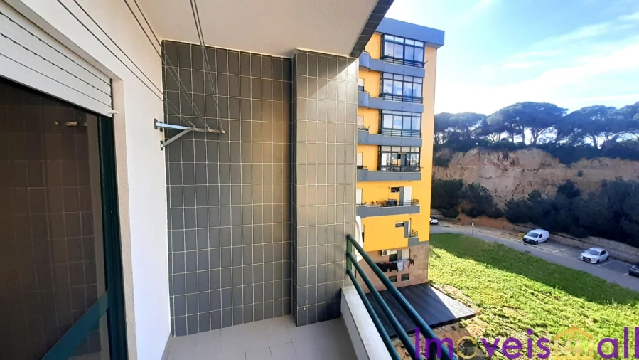 Apartamento T3 para Venda em Laranjeiro e Feijó Foto 37