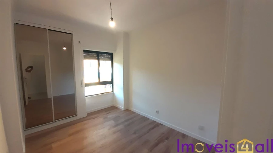 Apartamento T3 para Venda em Laranjeiro e Feijó Foto 17