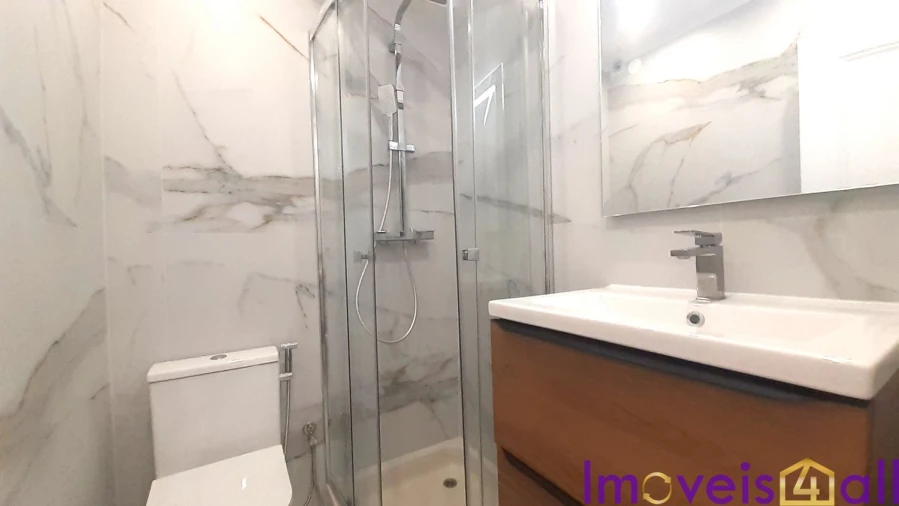 Apartamento T3 para Venda em Laranjeiro e Feijó Foto 31