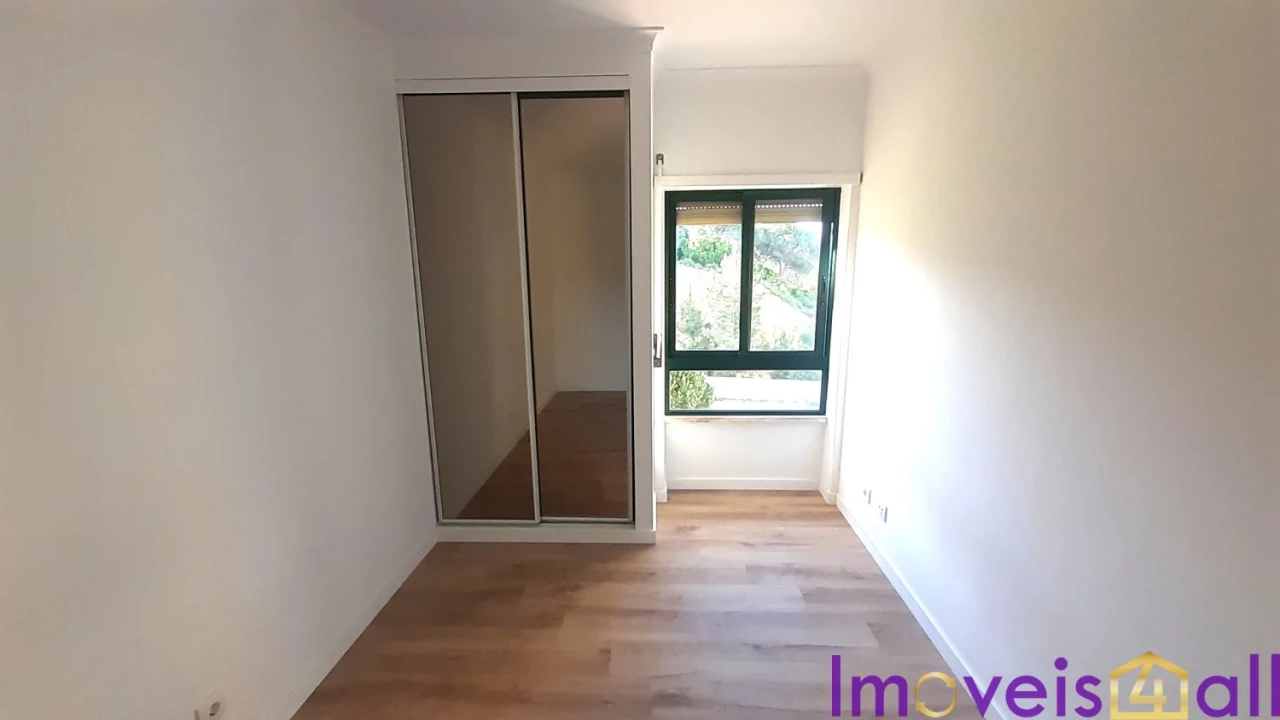 Apartamento T3 para Venda em Laranjeiro e Feijó Foto 12