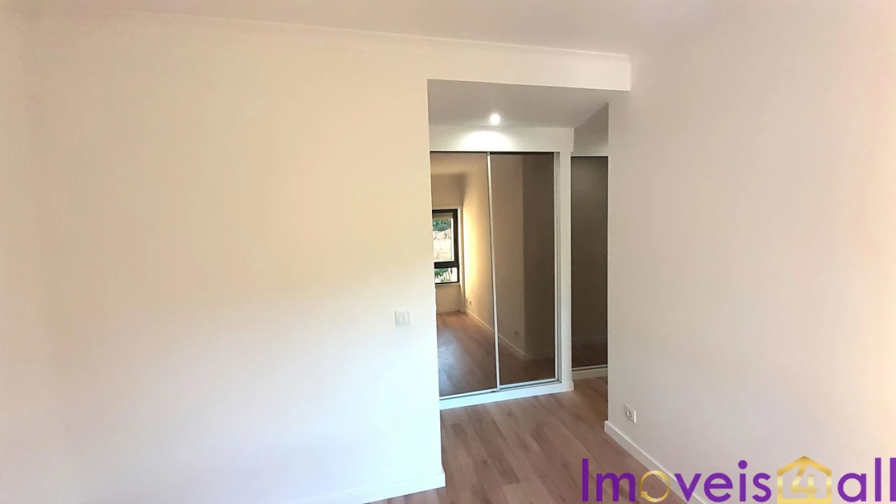 Apartamento T3 para Venda em Laranjeiro e Feijó Foto 23