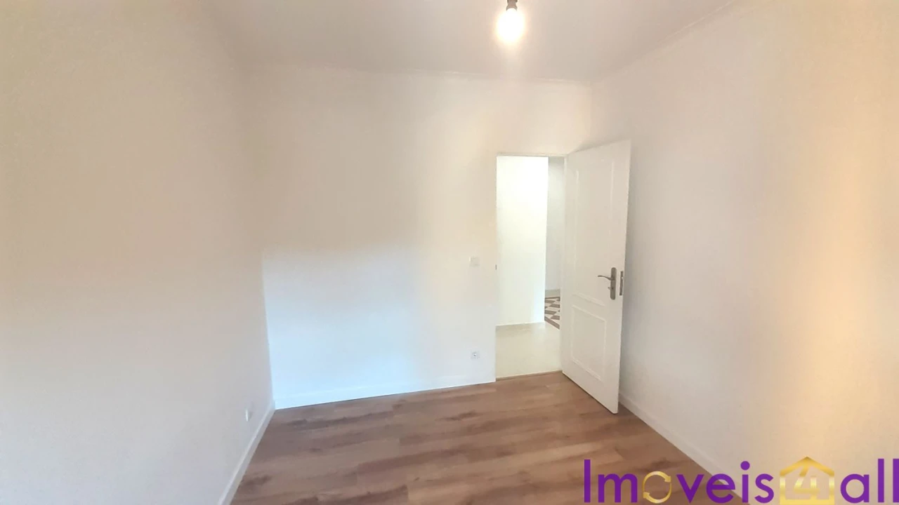 Apartamento T3 para Venda em Laranjeiro e Feijó Foto 10