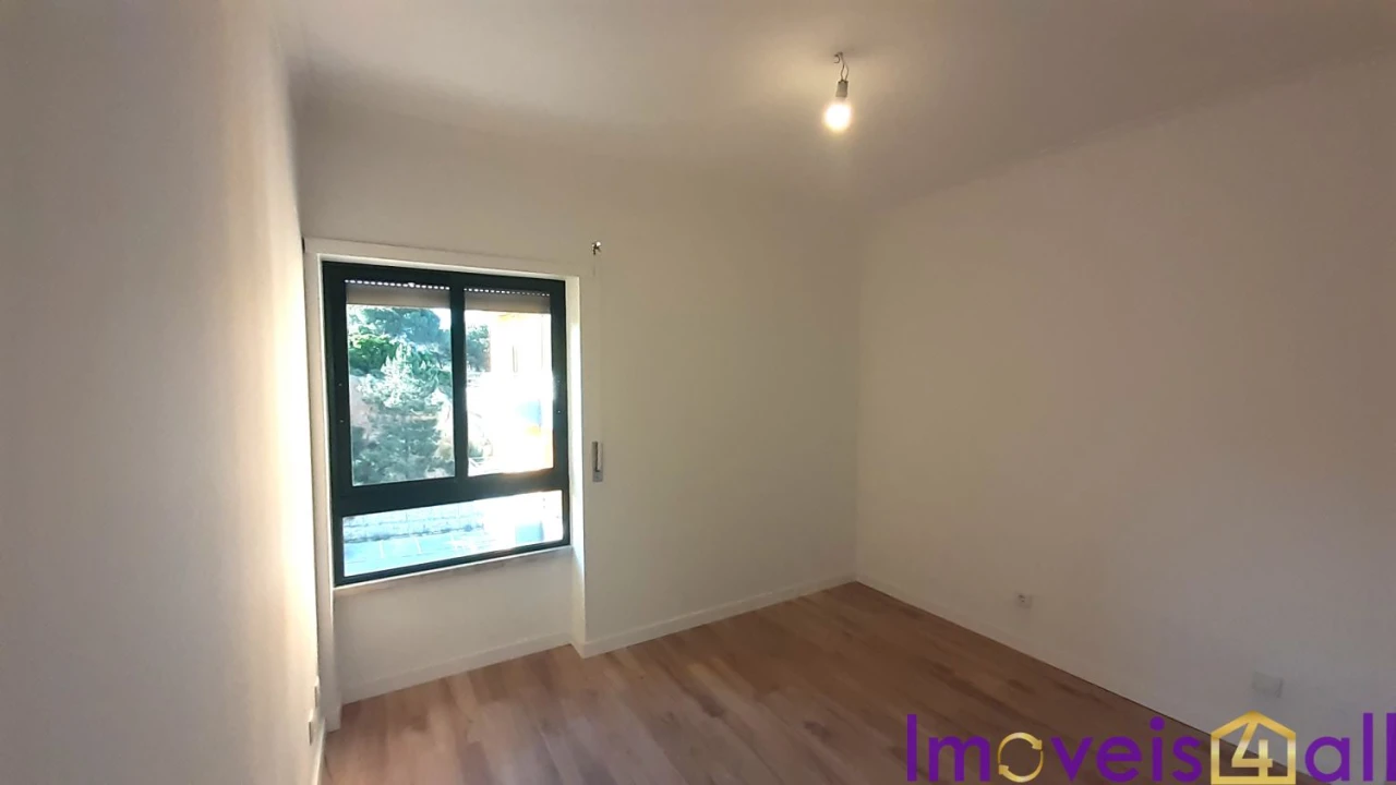 Apartamento T3 para Venda em Laranjeiro e Feijó Foto 22