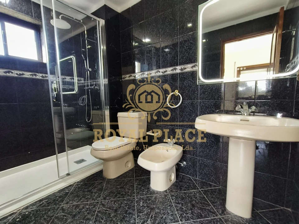 Apartamento T3 para Venda em Paços de Brandão Foto 16