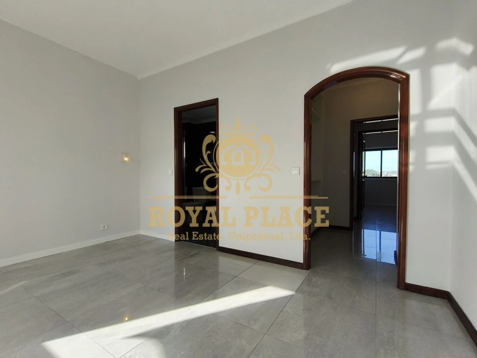 Apartamento T3 para Venda em Paços de Brandão Foto 14
