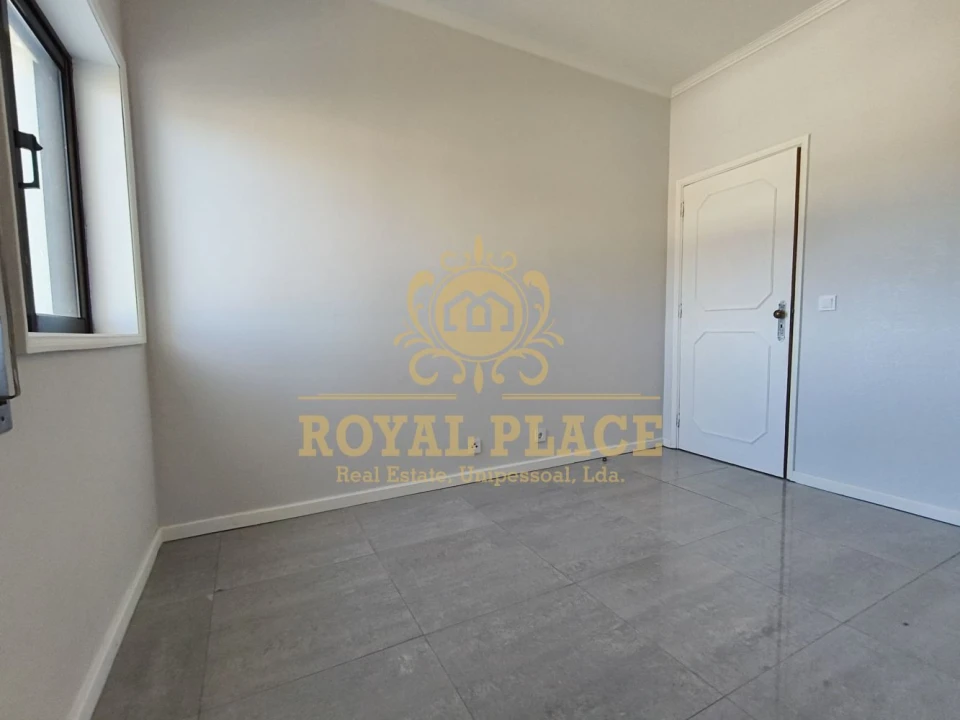 Apartamento T3 para Venda em Paços de Brandão Foto 21