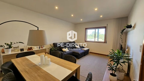 Apartamento T2 para Venda em Serzedo e Perosinho