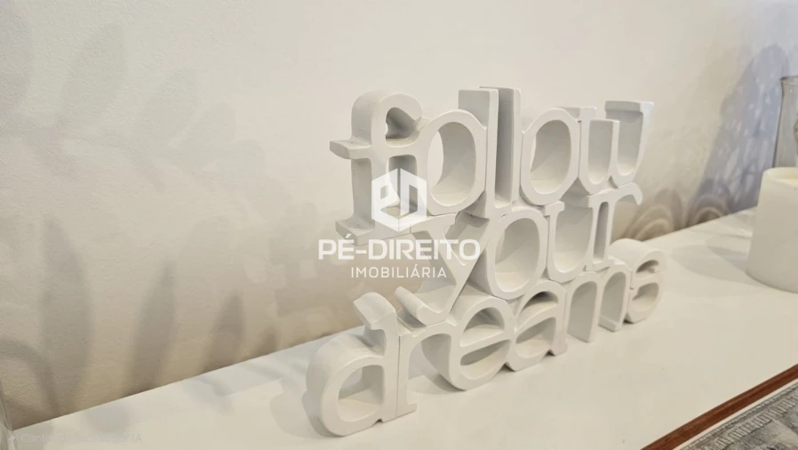 Apartamento T2 para Venda em Serzedo e Perosinho Foto 6
