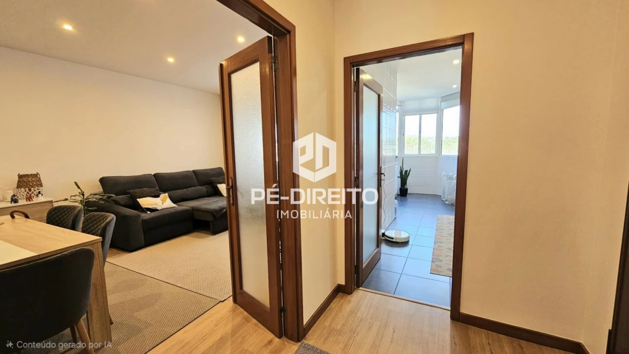 Apartamento T2 para Venda em Serzedo e Perosinho Foto 17