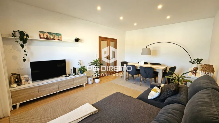 Apartamento T2 para Venda em Serzedo e Perosinho