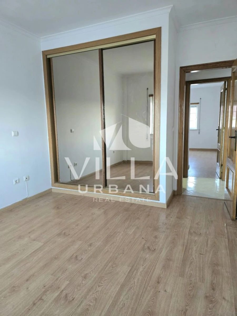 Apartamento T2 para Venda em Quinta do Conde Foto 24