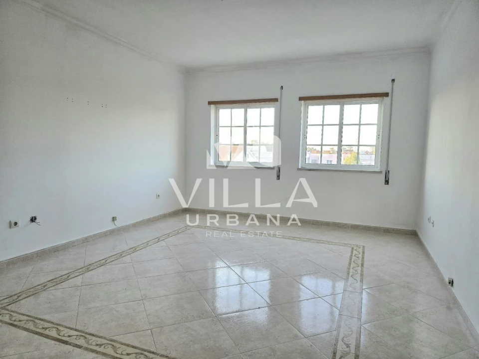 Apartamento T2 para Venda em Quinta do Conde Foto 19