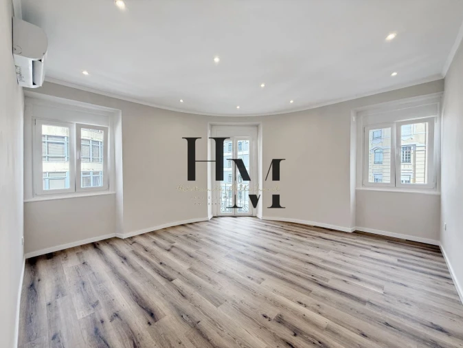 Apartamento T3 para Venda em Arroios Foto 9