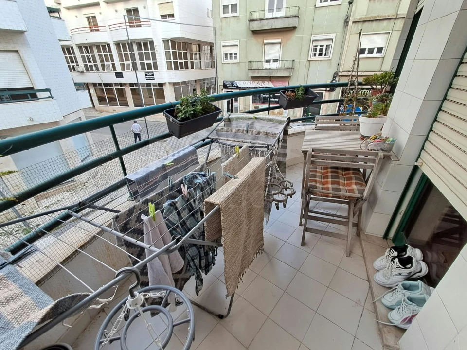 Apartamento T2 para Arrendamento em Nossa Senhora do Pópulo, Coto e São Gregório Foto 11
