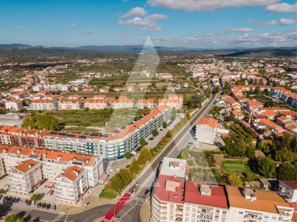 Apartamento T3 para Venda em Lousã e Vilarinho Foto 1
