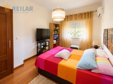 Apartamento T2 para Venda em Santa Iria de Azoia, São João da Talha e Bobadela