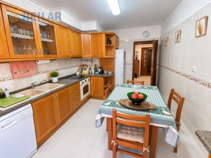 Apartamento T2 para Venda em Santa Iria de Azoia, São João da Talha e Bobadela Foto 7
